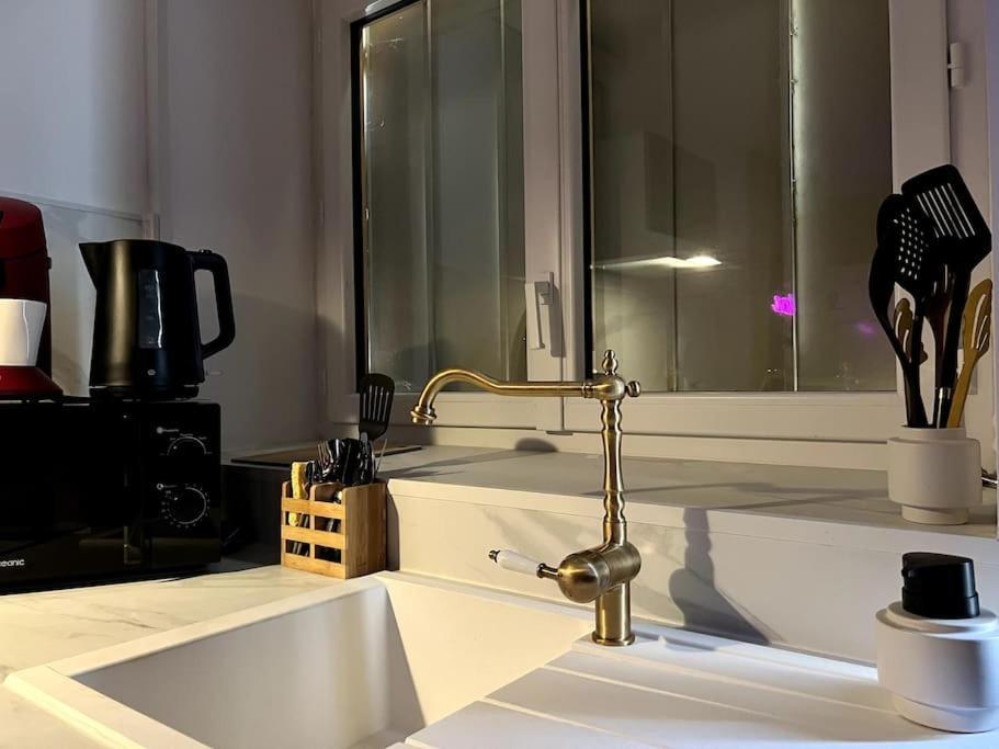 Red Love-Room / Balneo & Plus ! Souppes-sur-Loing ภายนอก รูปภาพ